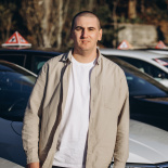 Заместитель Директора, преподаватель теории, инструктор категории «В» Тищенко Павел  Витальевич